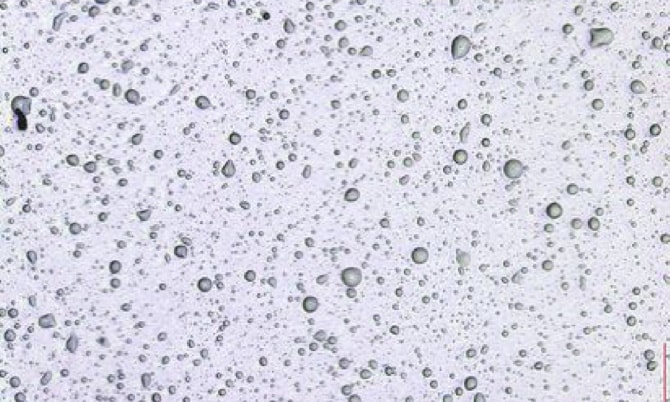 シリカ粒子層の拡大写真